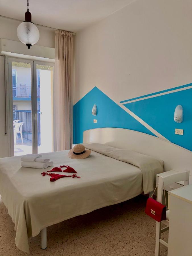 Hotel Serafini Rimini Ngoại thất bức ảnh