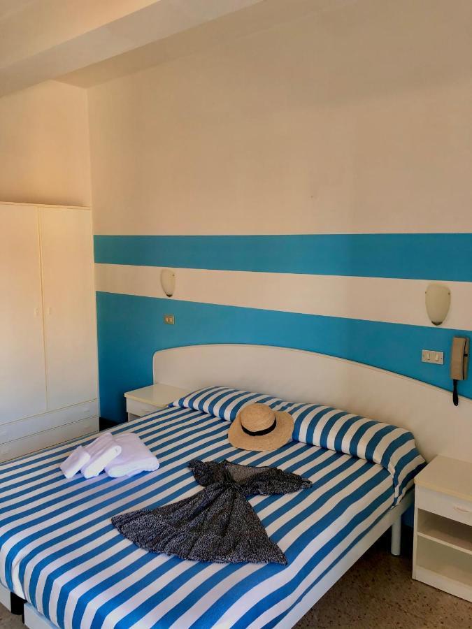 Hotel Serafini Rimini Ngoại thất bức ảnh