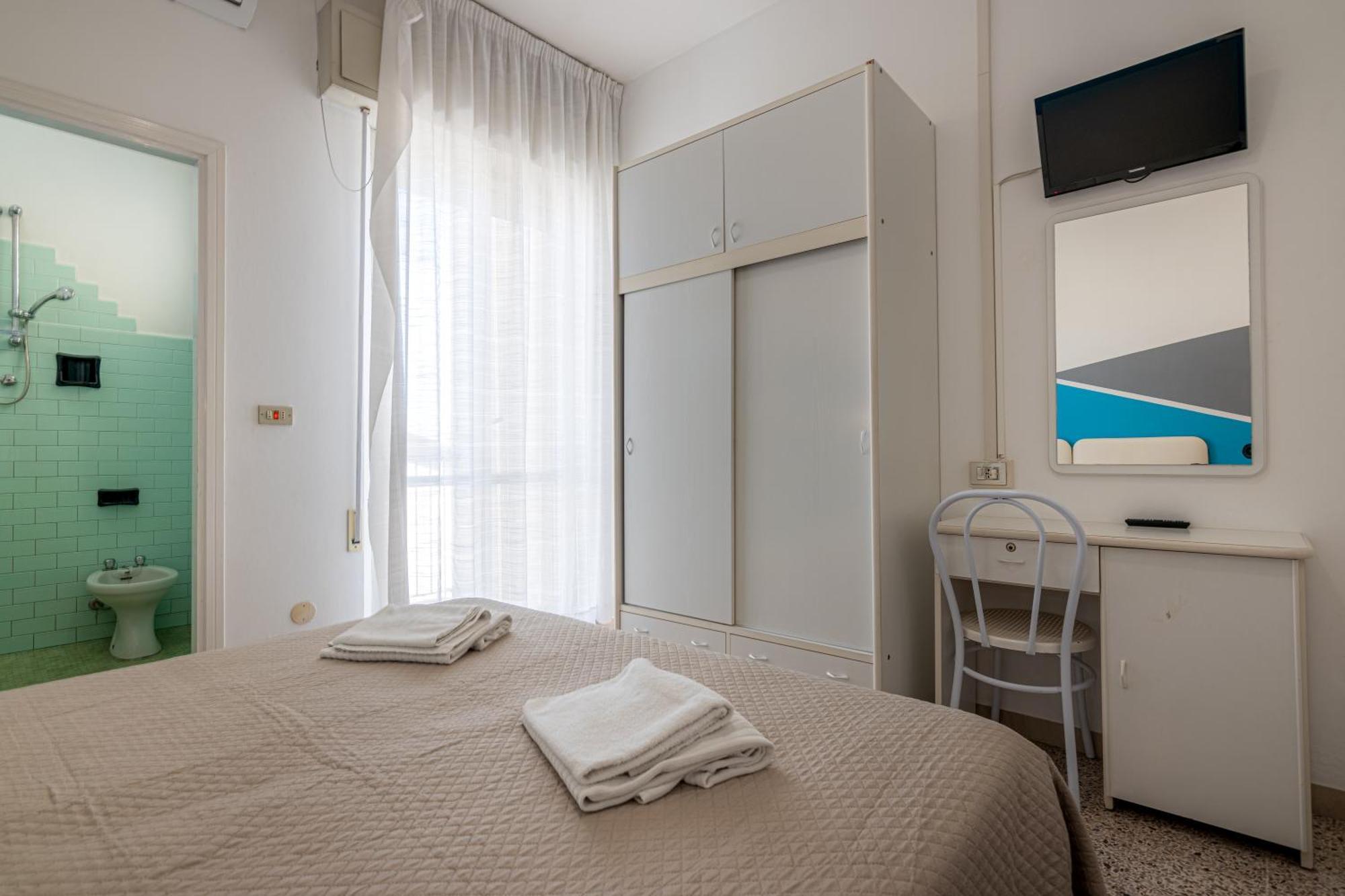 Hotel Serafini Rimini Ngoại thất bức ảnh
