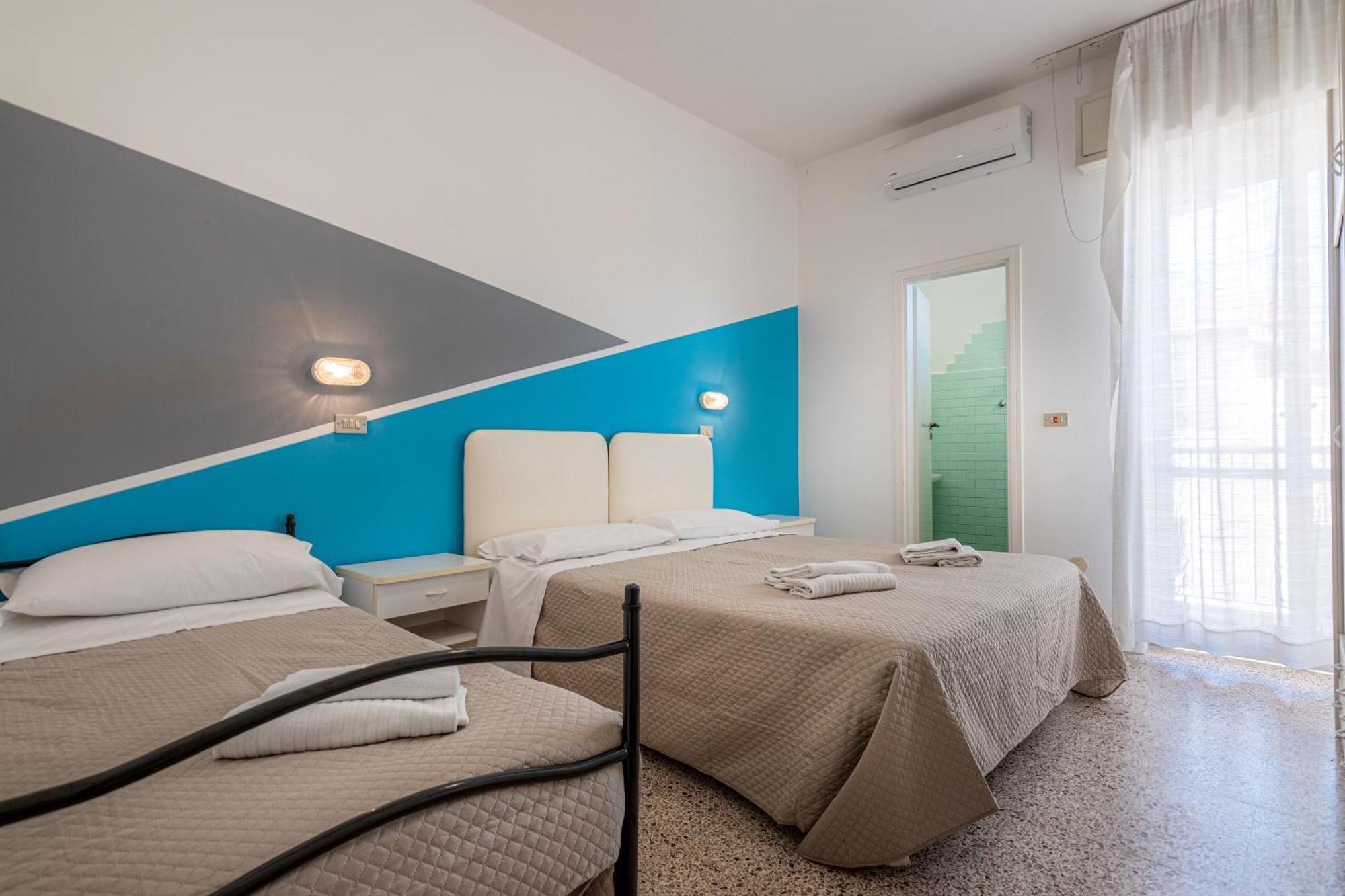 Hotel Serafini Rimini Ngoại thất bức ảnh
